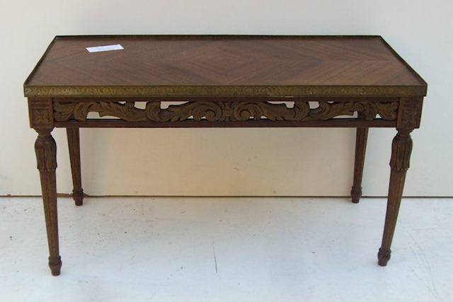 Mesa Ratona Centro Estilo Luis XVI