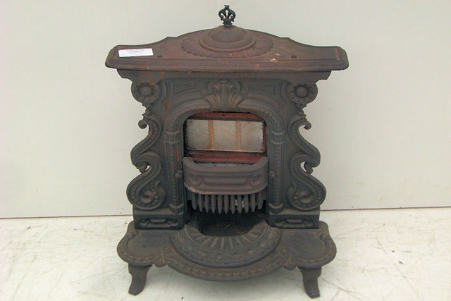 Salamandra Antigua De Fundicion De Hierro