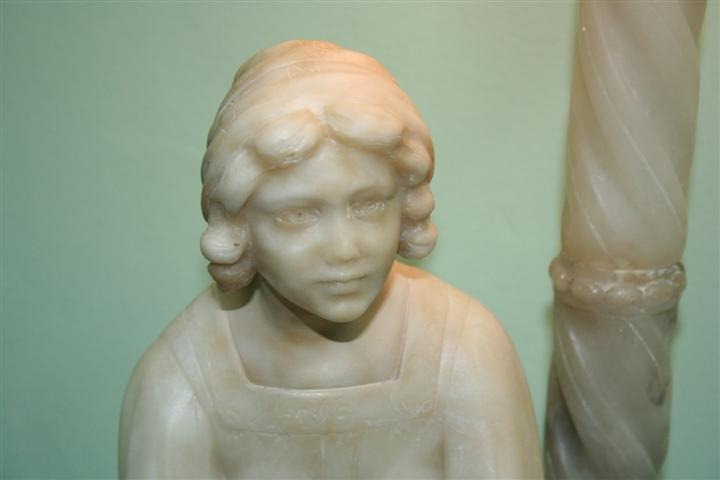 Figura De Alabastro Motivo Mujer Con Luminaria