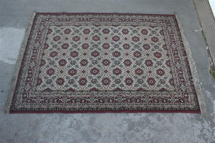 Alfombra De Lana Tejida A Mano