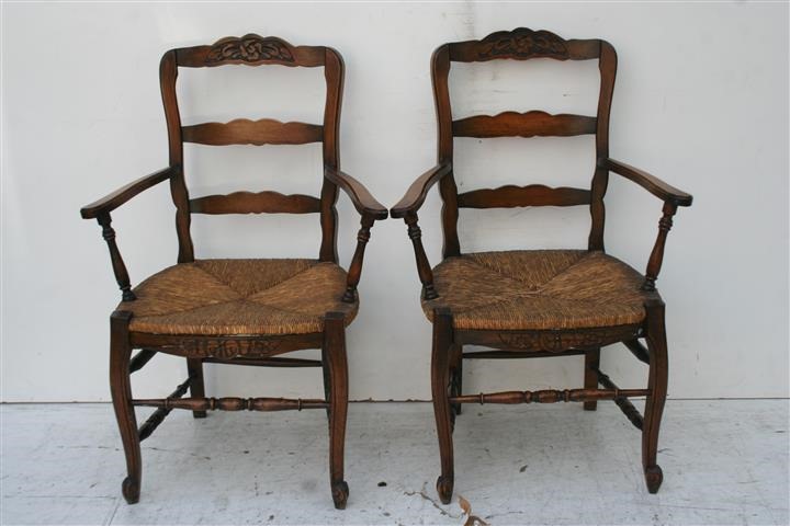 Par De Sillones Estilo Provenzal Antiguos