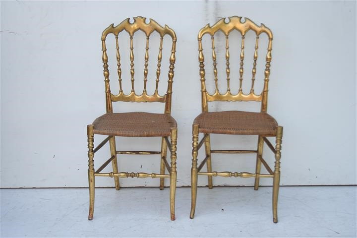 Par De Sillas De Madera En Dorado
