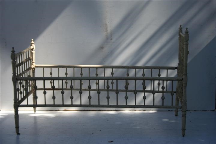 Cuna Antigua De Madera Patinada