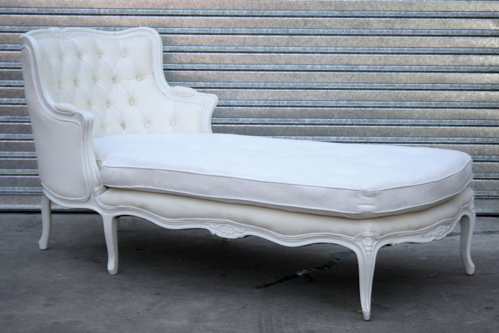 CHAISE LONGUE ESTILO FRANCES LUIS XVI EN BLANCO