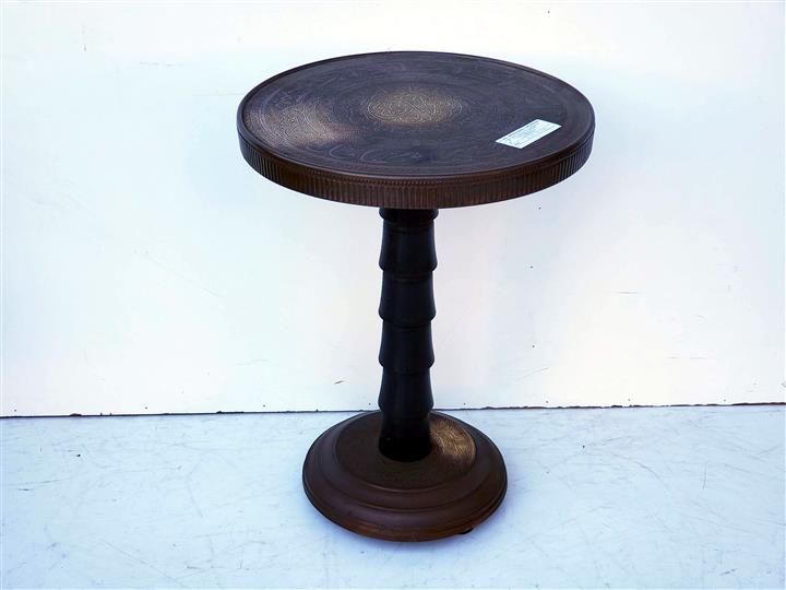 ANTIGUA MESA AUXILIAR REDONDA DE BRONCE