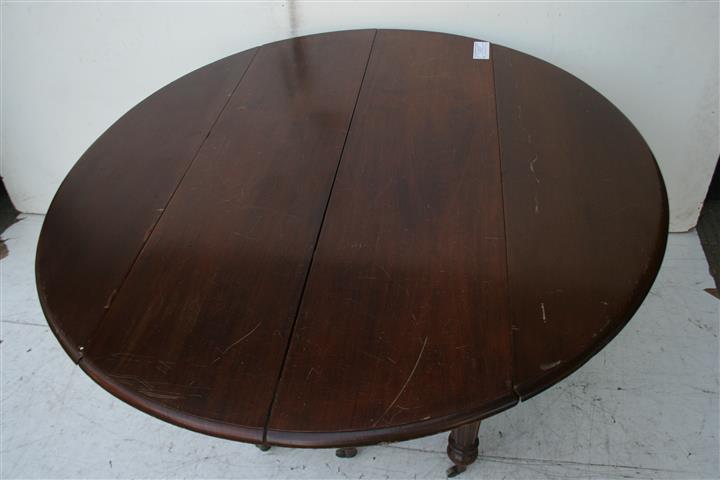 Mesa De Madera Antigua Con Alas Plegables