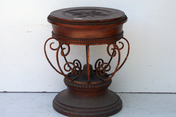 Mesa de sala con hierro