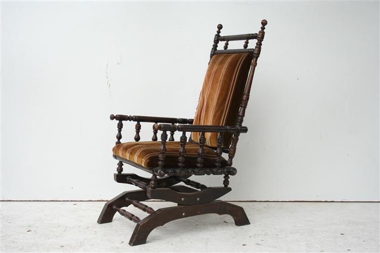 Silla Mecedora Antigua De Madera