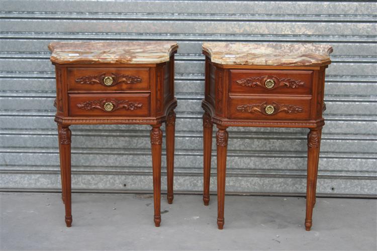 Par De Mesas De Luz Estilo Frances Luis Xvi Marmol