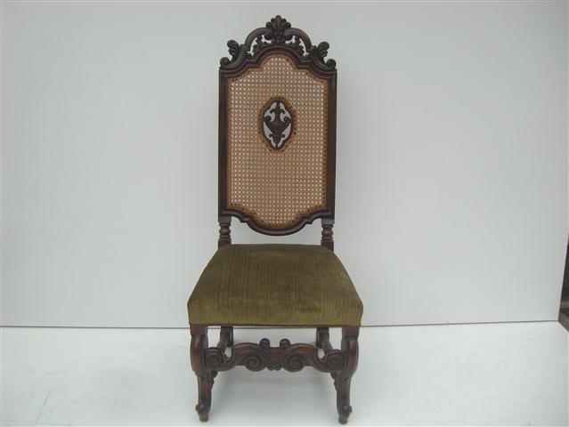 Silla Italiana Tallada Antigua con esterilla