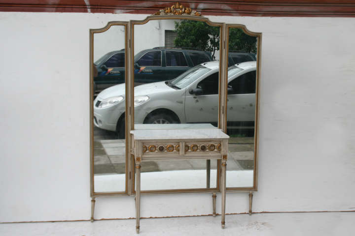 Probador Frances Luis Xvi Patinado Con Marmol