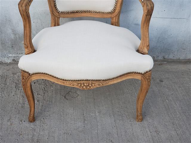 Par De Sillones Estilo Frances Luis Xv Tapizados A Nuevo
